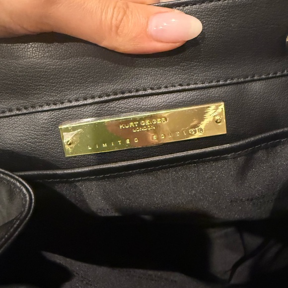 KURT GEIGER - Charlie Shearling Backpack - Picture 5 of 6